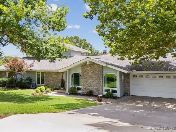 160 Osage Ridge Dr, Sand Springs, OK 74063