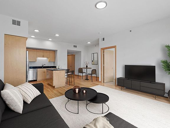 2nd image of 740 Portland Ave Unit 1206