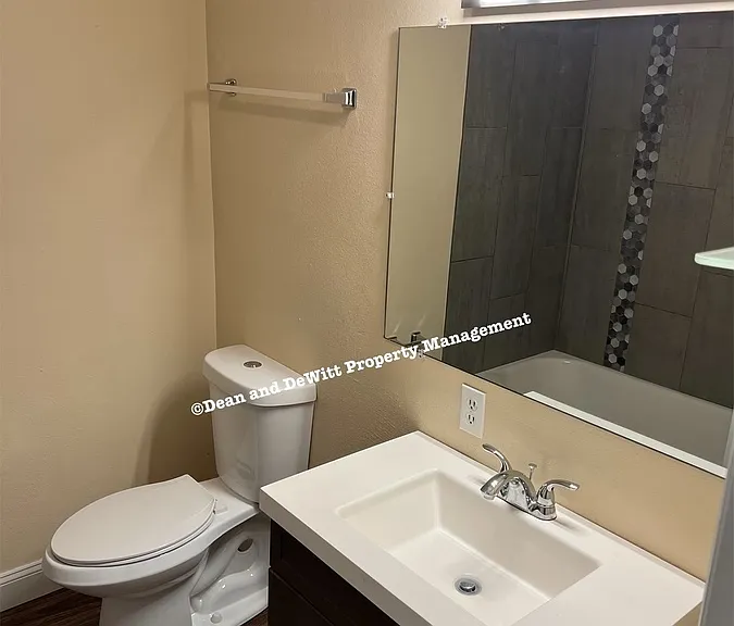 329 Albert St #8 — Photo 15