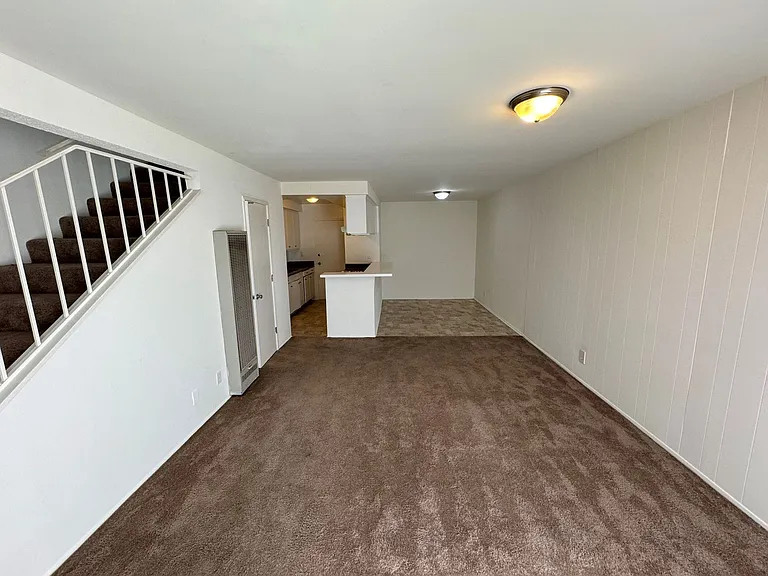 3402-3412 Rexford Ave #&-749-763 — Photo 3