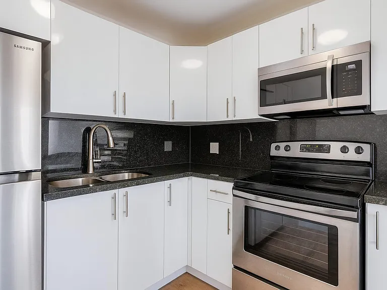 6630 Maloney Ave #2-B — Photo 2