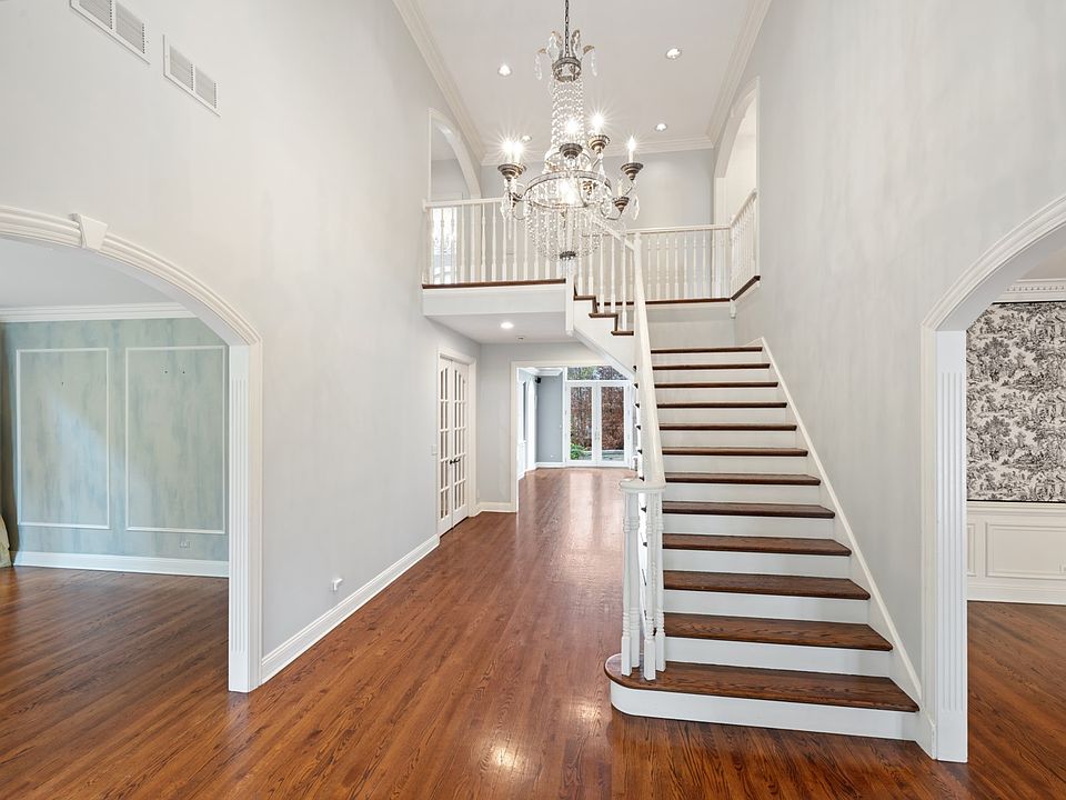 1st image of 610 Woodland Ave