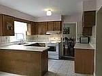 180 Northwood Dr — Photo 2