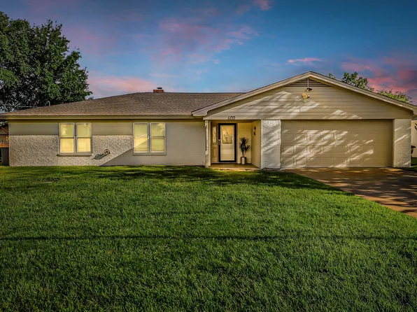 400 Tahiti Dr, Granbury, TX 76048