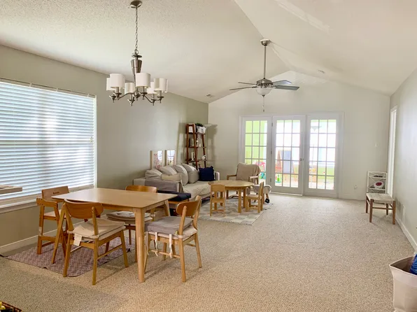 4726 Twin Hickory Lake Dr, Glen Allen, VA 23059