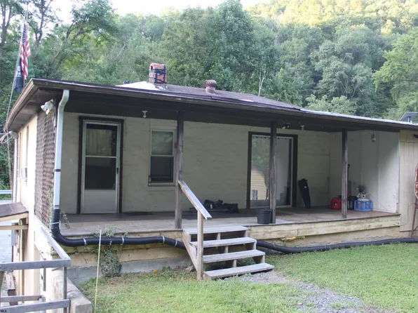 4634 Diana Dr, Diana, WV 26217
