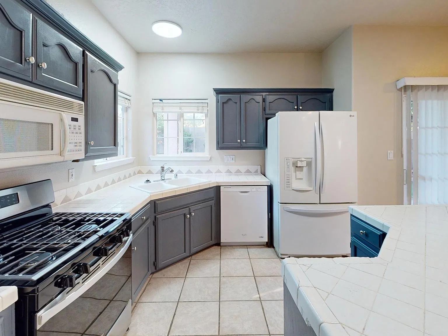 3 bed, 1788 sqft, $2,650 — Photo 4