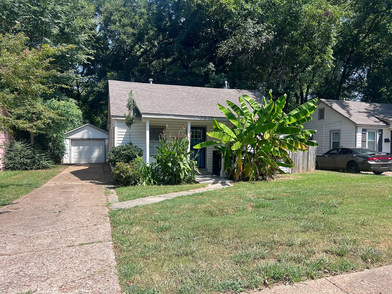 3 bed, 1250 sqft, $1,250 — Photo 1