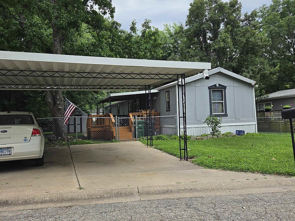 1st image of 225 SE 47th St
