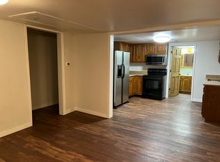515 W Whitley St, Churubusco, IN 46723