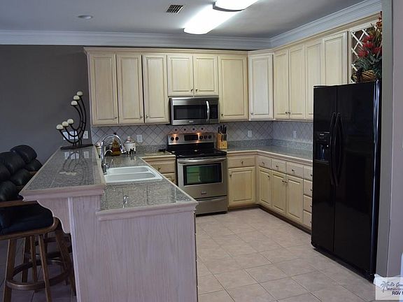 4th image of 1109 Bass Ave