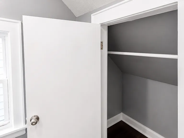 192 Mapes Ave #3 — Photo 16