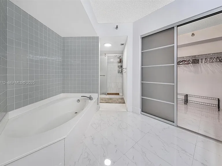 3400 NE 192nd St #1808 — Photo 11