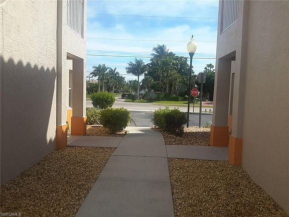 3rd image of 5312 Chiquita Blvd S #202A