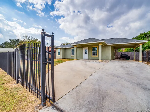 8867 OLD SKY HBR, San Antonio, TX 78242