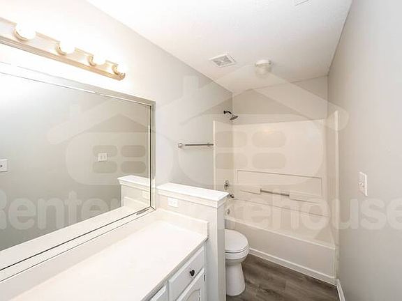 4th image of 5743 Steffani Dr