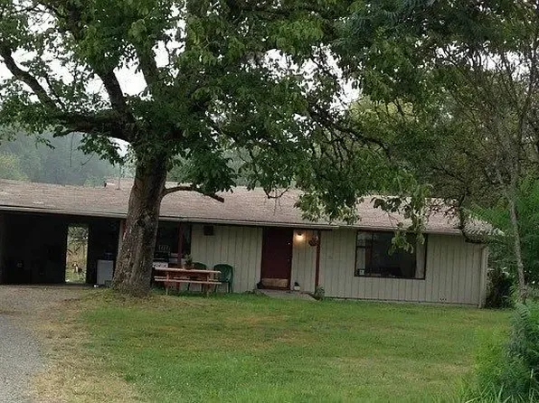 224 Priest Rd, Morton, WA 98356