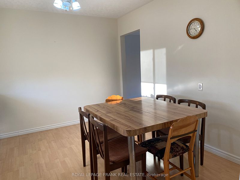 Peterborough House for rent - 3 Bedrooms — photo 12