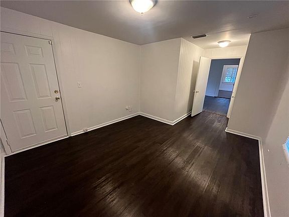 3rd image of 3 Southern St