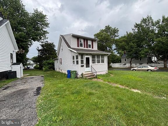 3rd image of 4516 Woodlea Ave