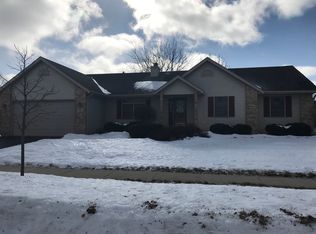 222 Wendy St, Sycamore, IL 60178