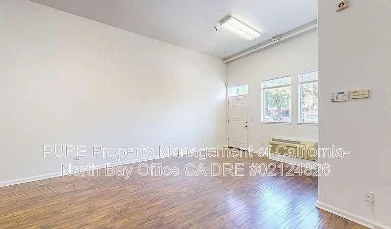 154 Railroad Ave #B — Photo 35