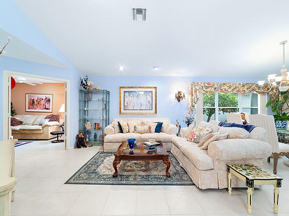 5th image of 7314 Granville Avenue