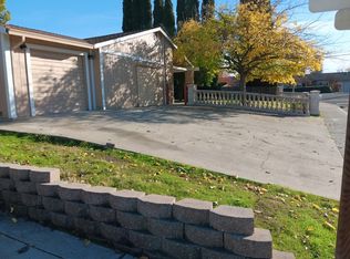 3748 Huntsman Dr, Sacramento, CA 95826