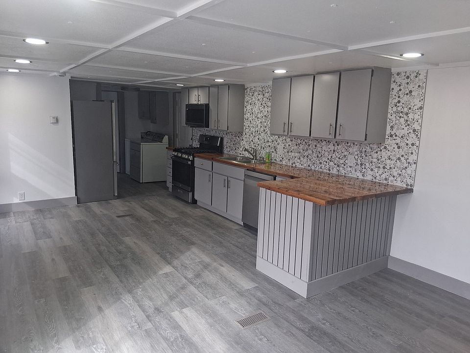 1st image of 565 County Road 1600 N #17