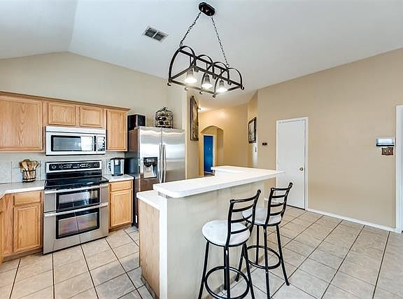 5th image of 3109 Creekwood Dr