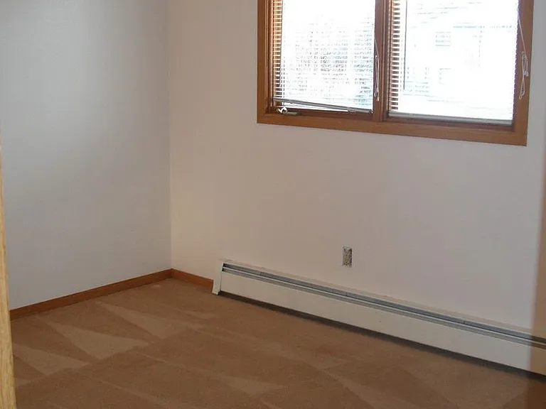1931 Marthas Vineyard Cir #4 — Photo 6