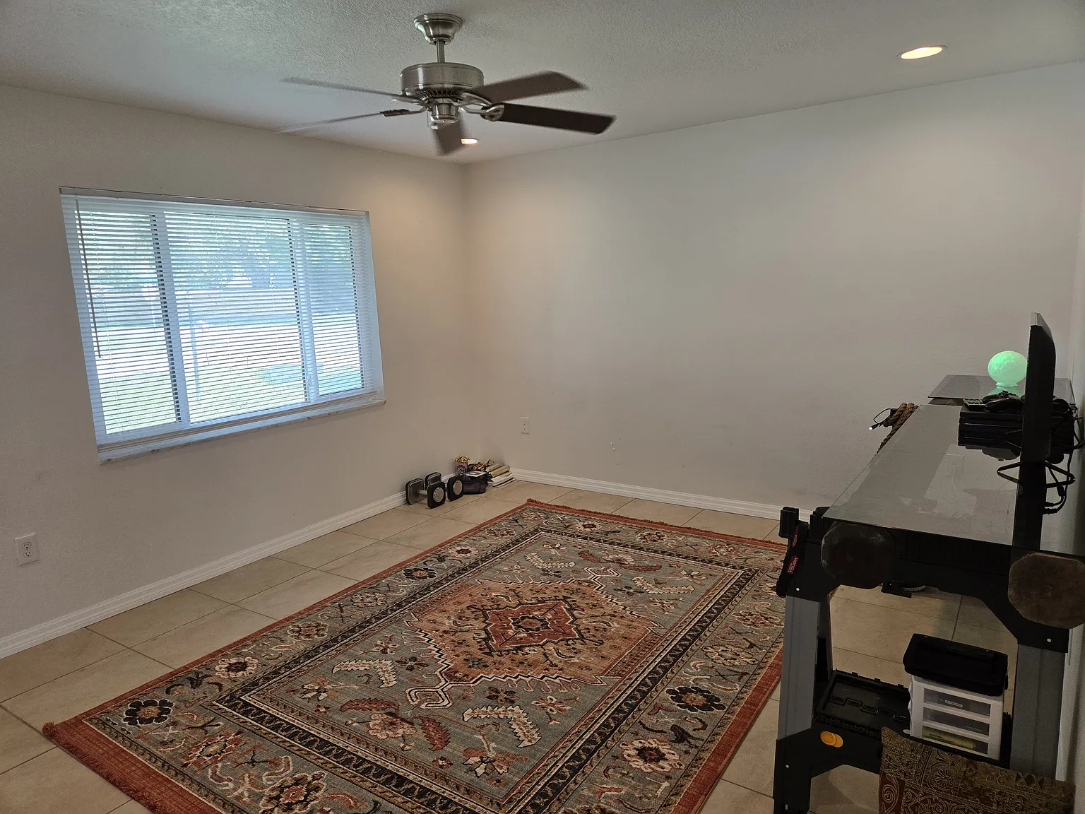 2 bed, 1050 sqft, $1,750 — Photo 3