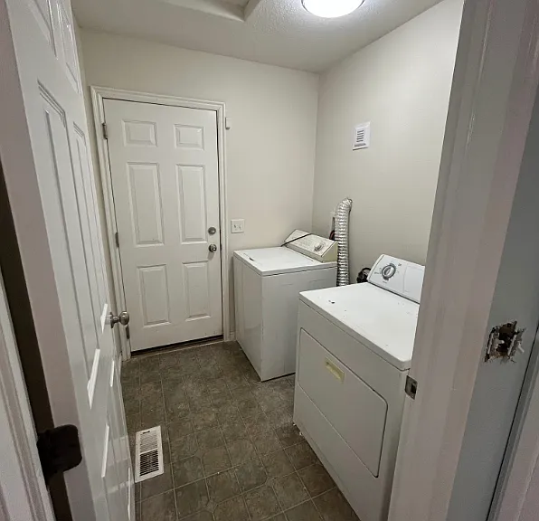 1148 Northfield Rd #1 — Photo 24