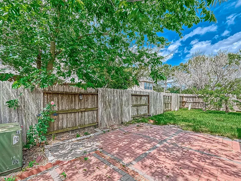 5526 Hazel Berry Way — Photo 33