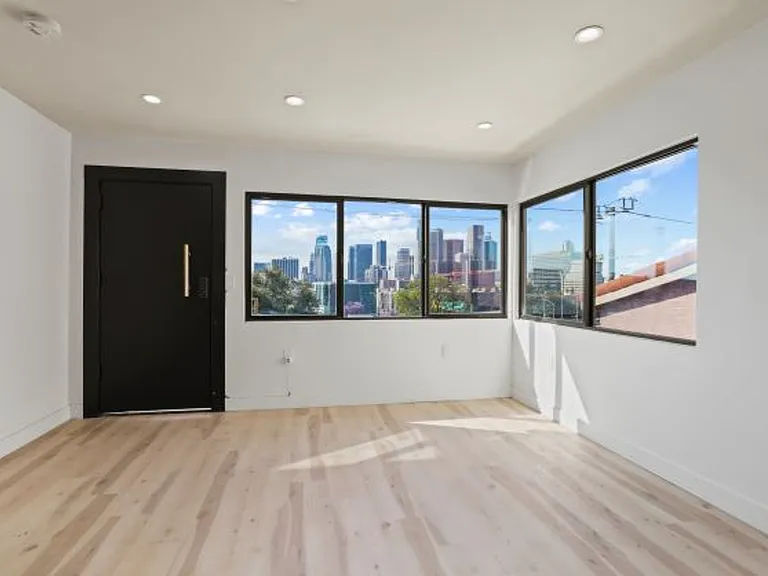 1139 Bellevue Ave — Photo 11