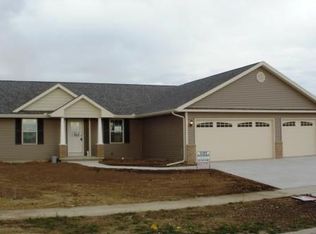 3407 S Deer Ridge Dr, Urbana, IL 61802