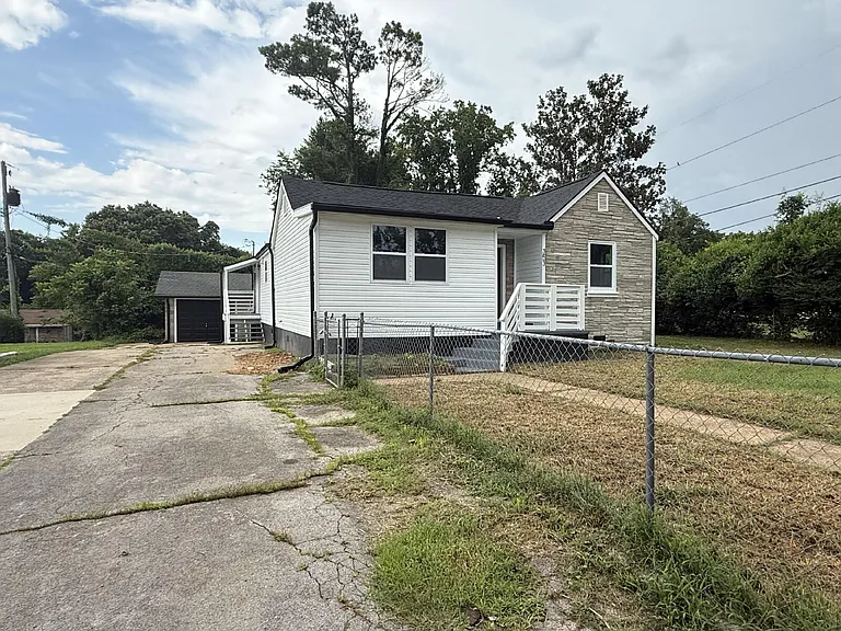 353 Hickory Hts — Photo 2