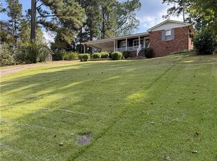 5578 Four Winds Dr SW, Lilburn, GA 30047