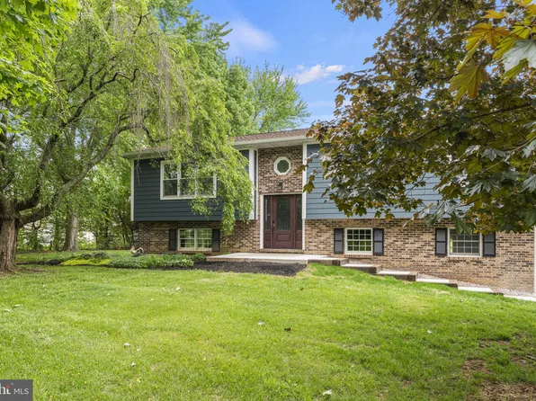 318 Stumpstown Rd, Mechanicsburg, PA 17055
