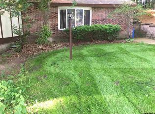 1103 Serafini Dr, Schenectady, NY 12303