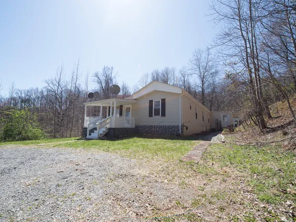 322 Timberline Trl, Vinton, VA 24179