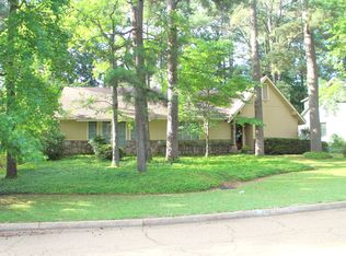 1510 Tracewood Dr, Jackson, MS