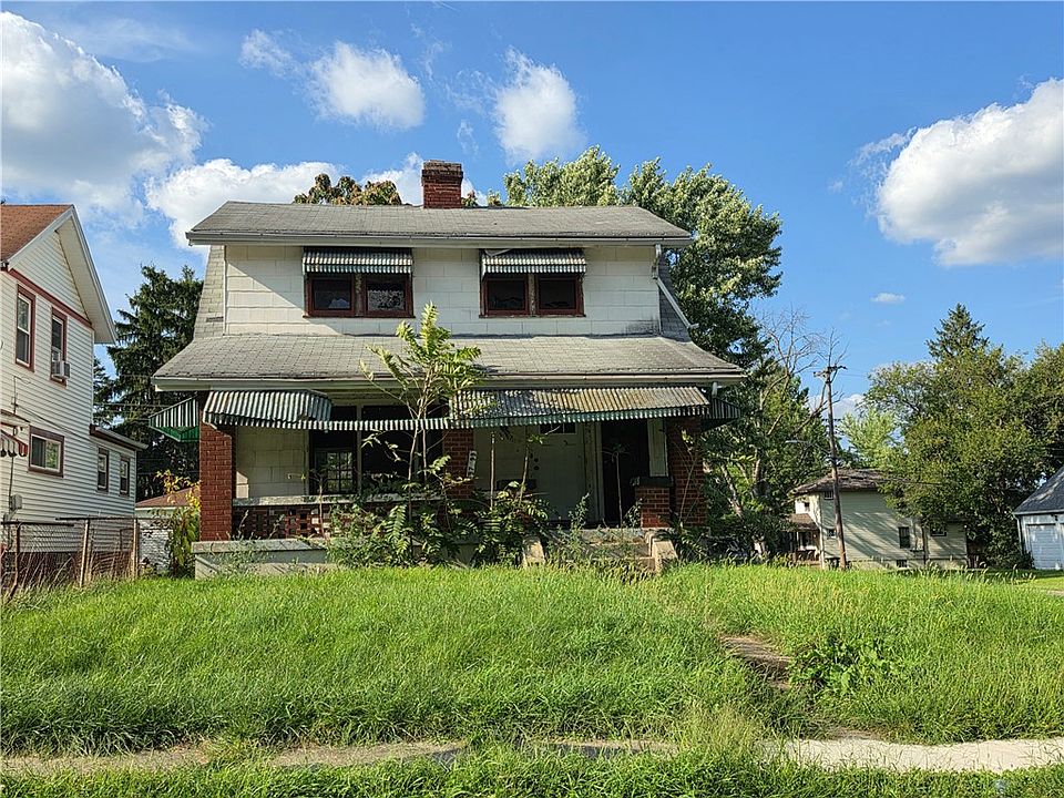 2nd image of 97-99 Fernwood Ave