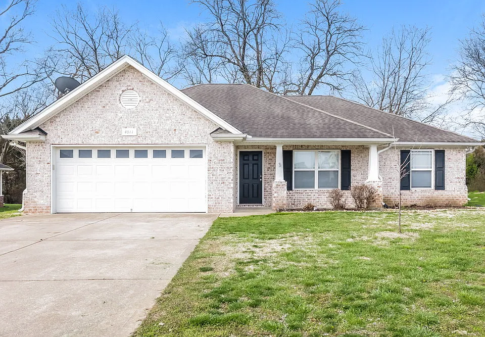 4011 Nuthatch Rd