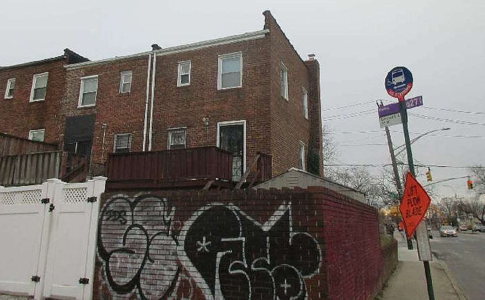 2nd image of 215-01 115th Rd