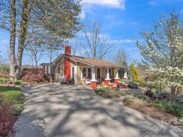 34 Pinson Trl, Lake Junaluska, NC 28745