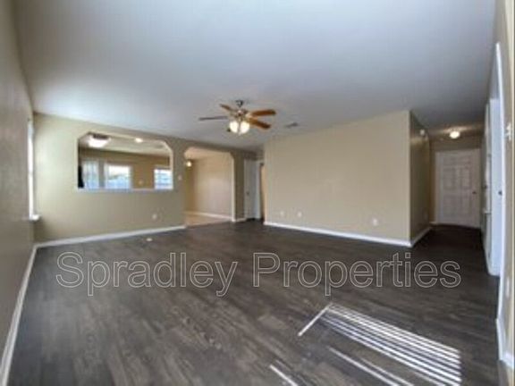 2nd image of 622 Sugar Brook Dr