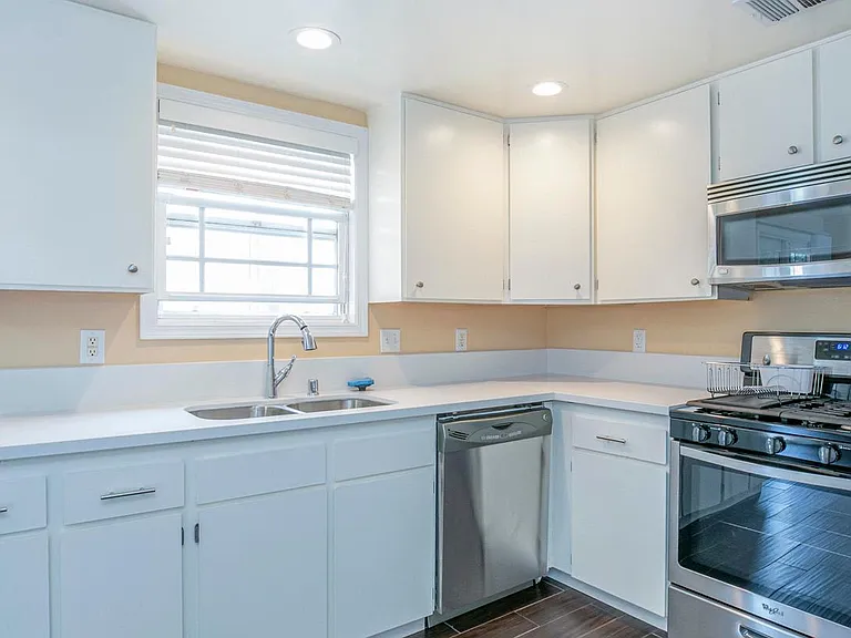 11029 Eldora Ave — Photo 26