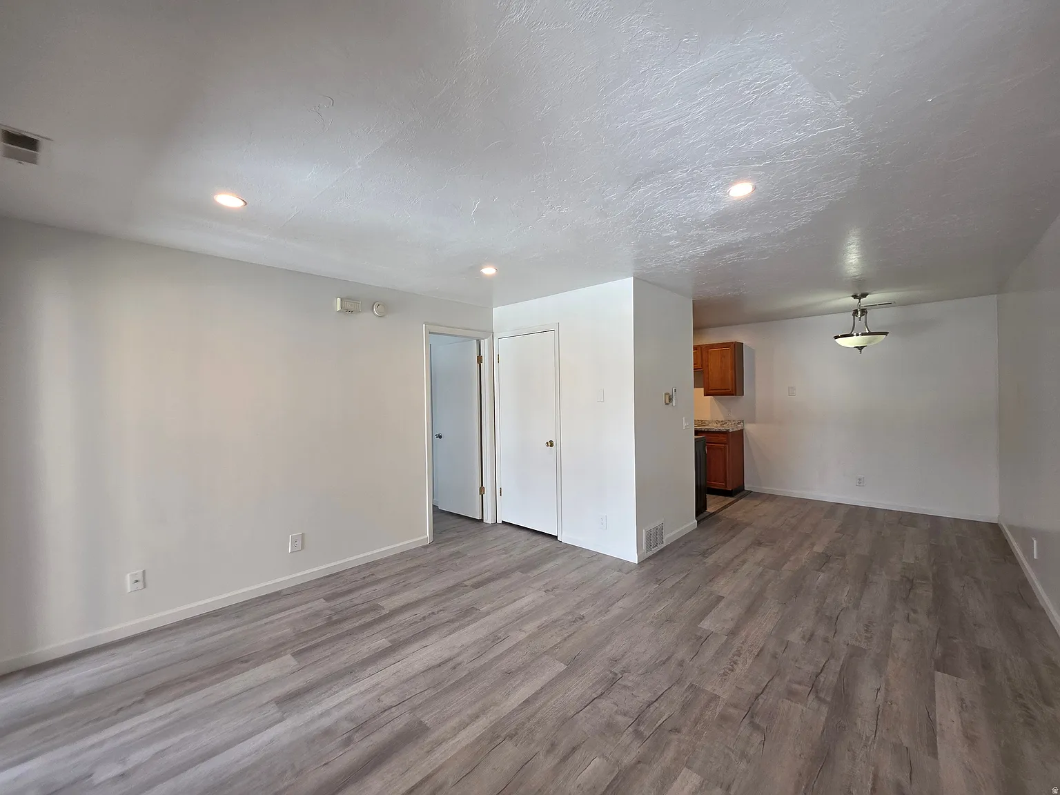 1 bed, 1.0 bath, 662 sqft, $1,150 — Photo 4