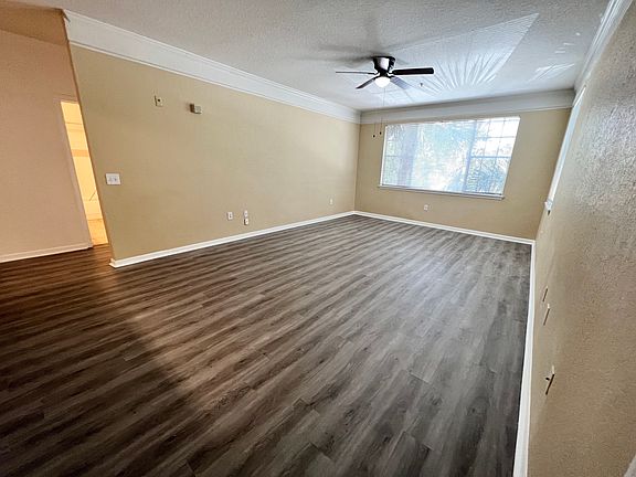 2nd image of 17101 Carrington Park Dr #425